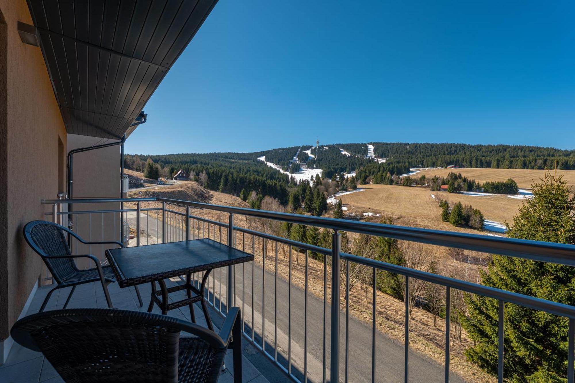 Apartmány Na Výhledech Loučná pod Klínovcem Exteriér fotografie